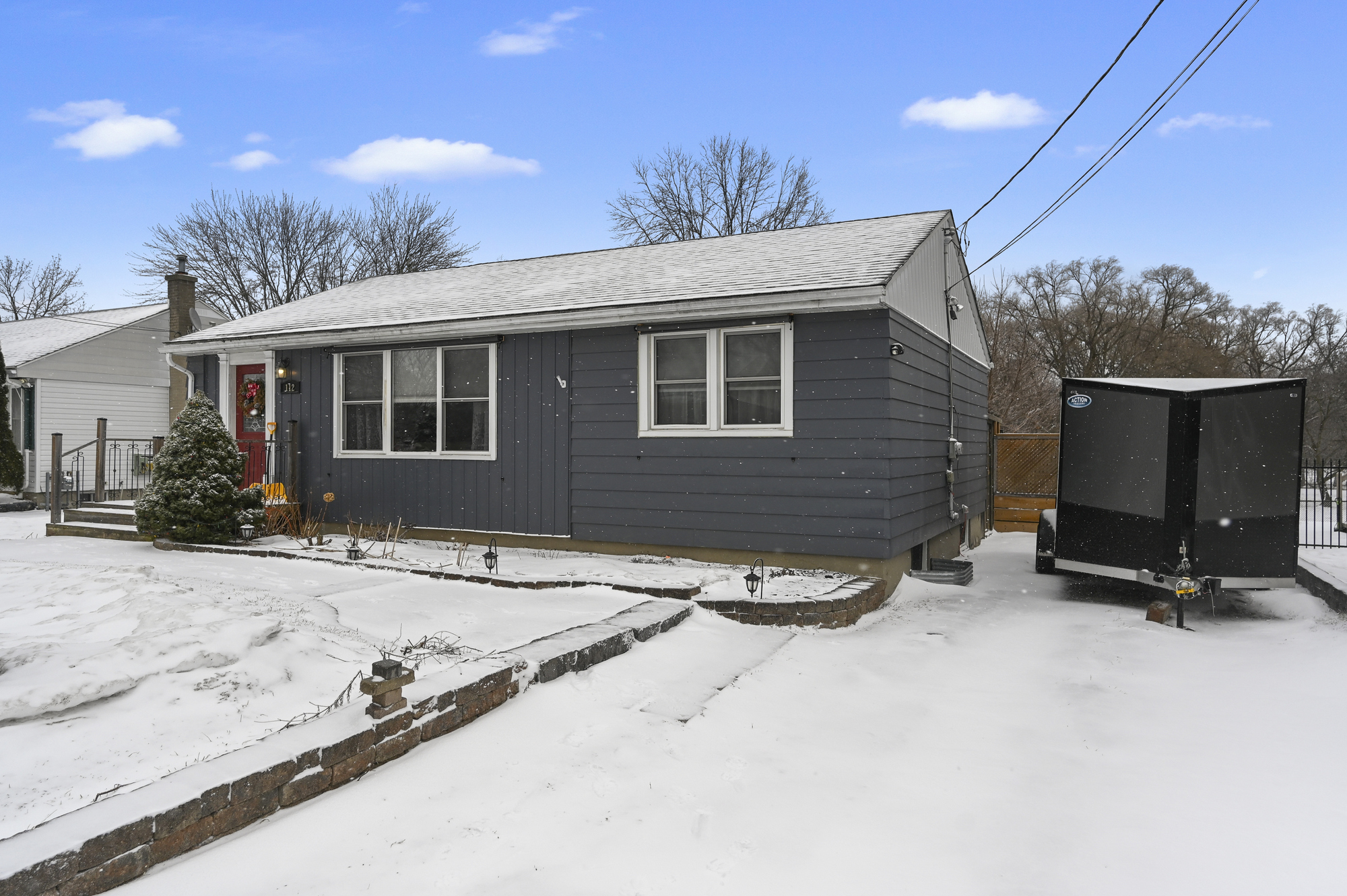 112 Brookview Crescent